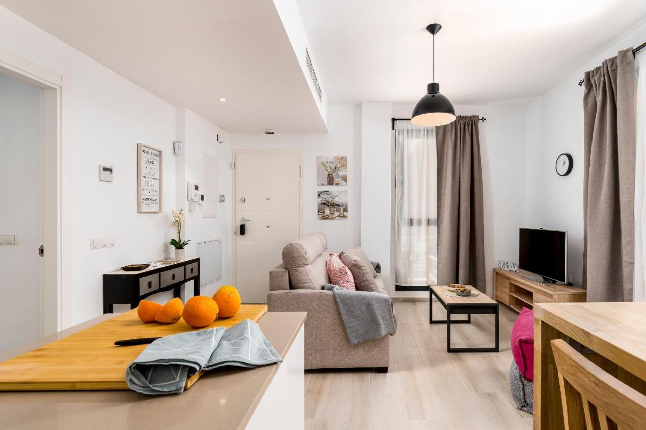 Apartamento Deluxe Con Piscina, Terraza & Parking Málaga Eksteriør billede
