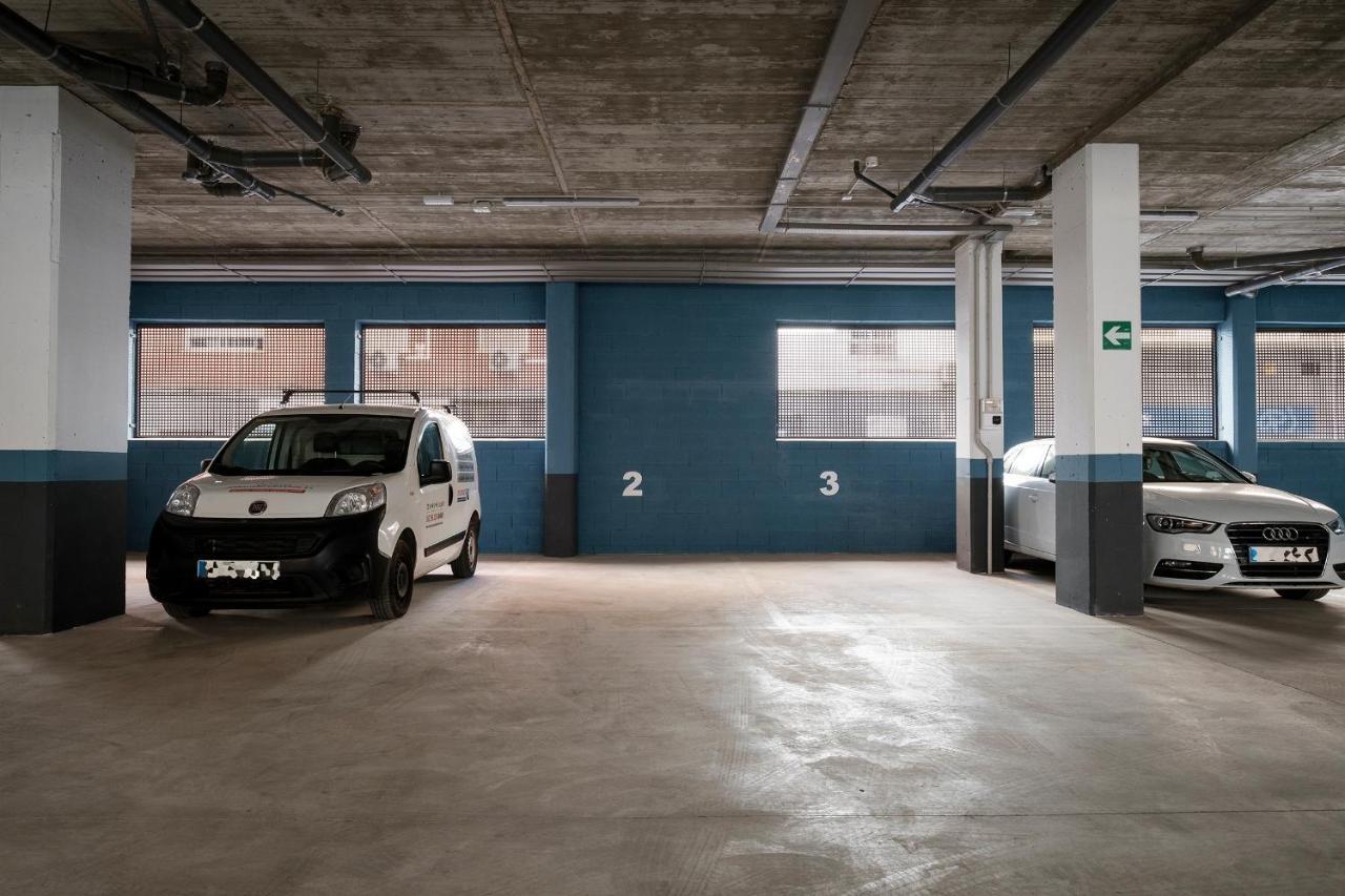 Apartamento Deluxe Con Piscina, Terraza & Parking Málaga Eksteriør billede
