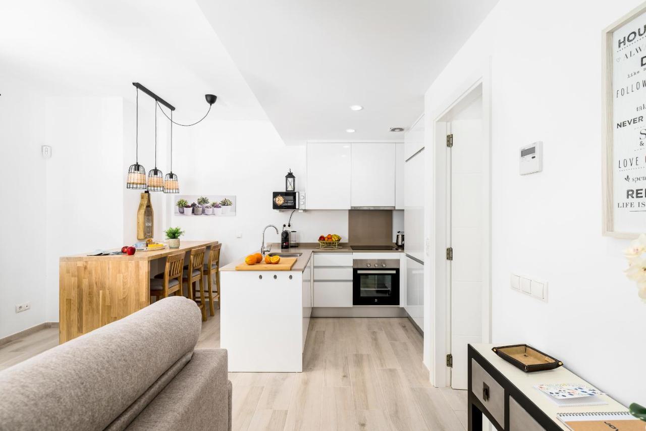 Apartamento Deluxe Con Piscina, Terraza & Parking Málaga Eksteriør billede